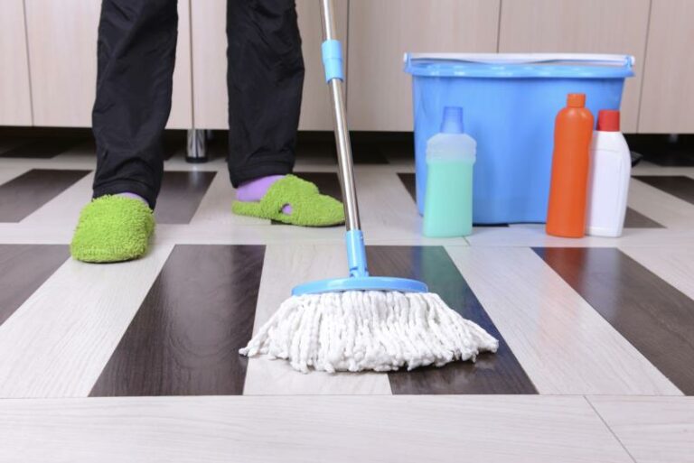 Freezer Floor Cleaner
